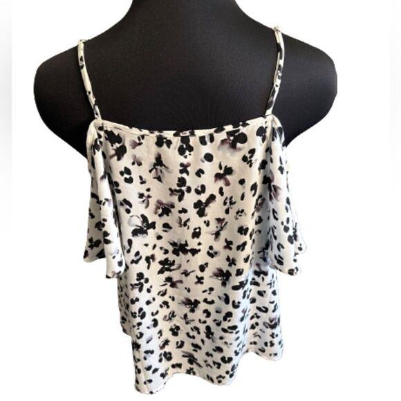 Bar111  adjustable straps black & white print top. Size Large - Picture 2 of 4